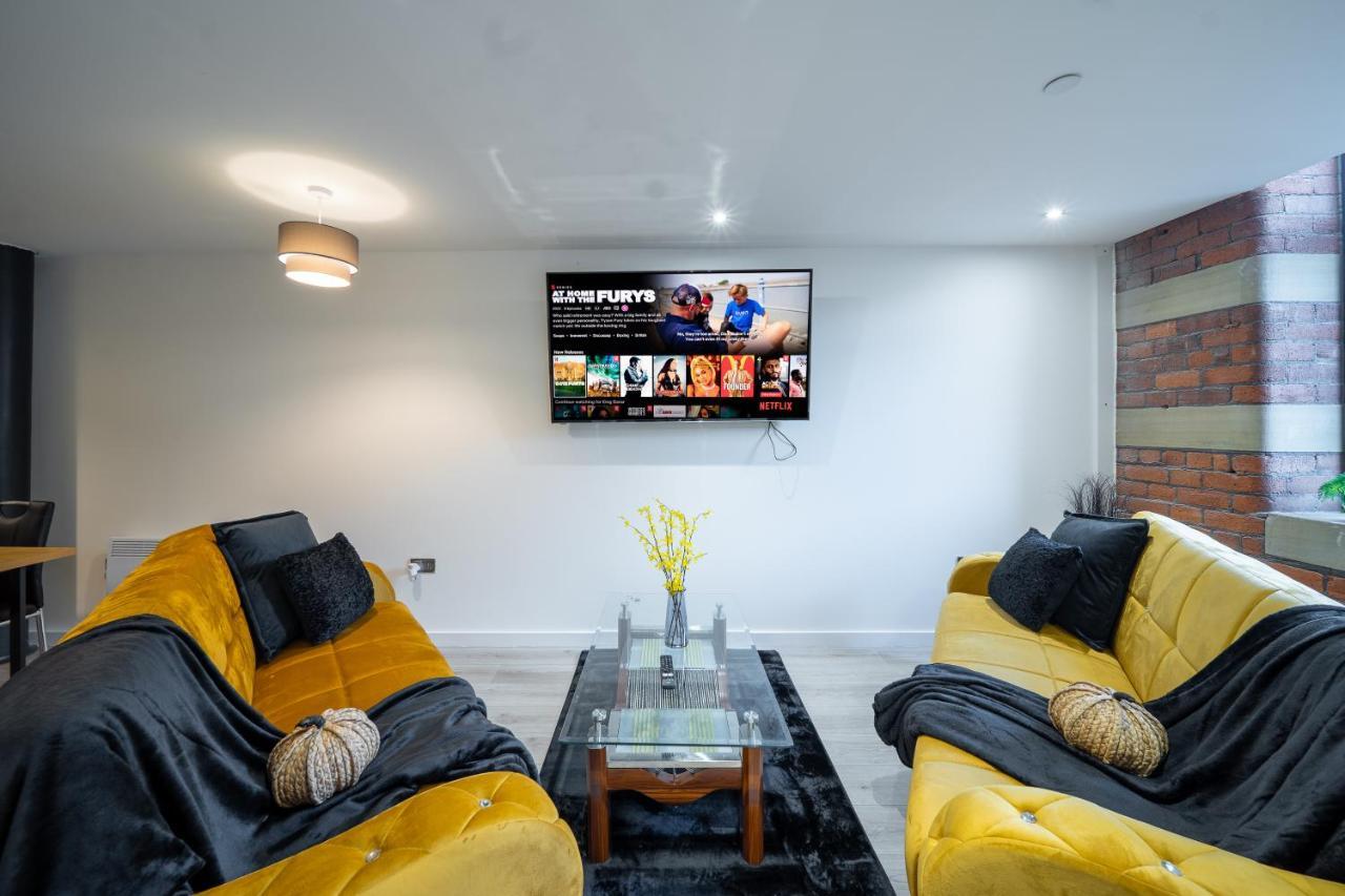 Bv Spacious 1-Bedroom Apartment Close To Town Center - Sleeps 6 Bradford  Eksteriør bilde