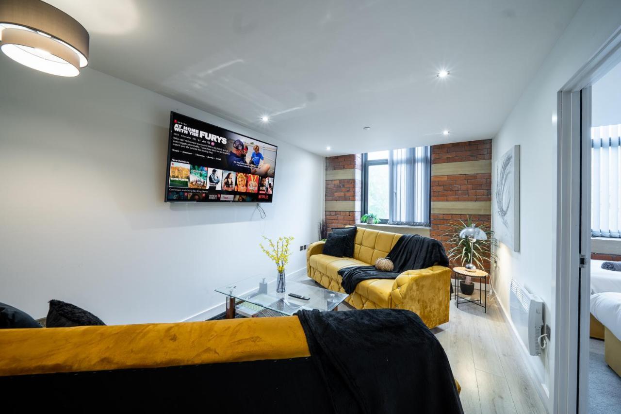 Bv Spacious 1-Bedroom Apartment Close To Town Center - Sleeps 6 Bradford  Eksteriør bilde