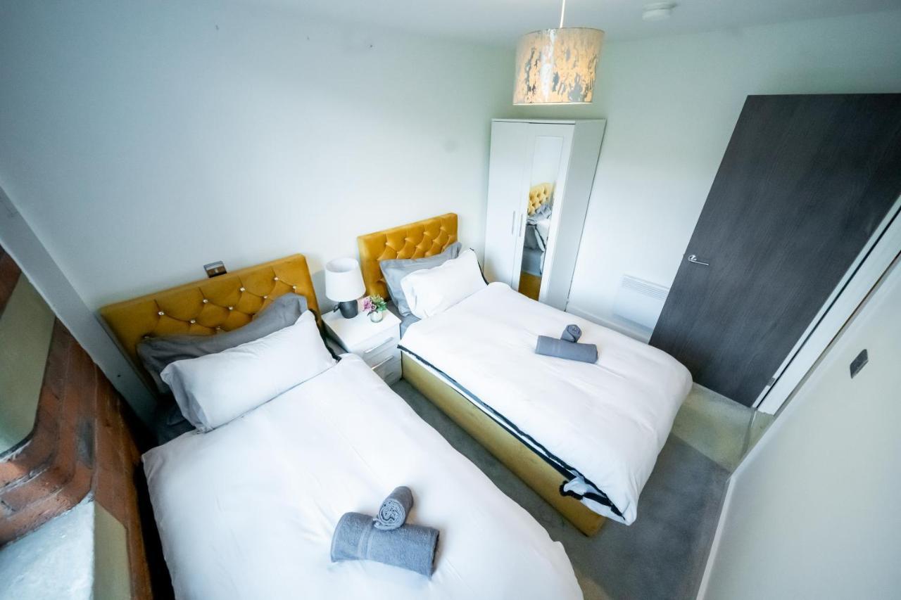 Bv Spacious 1-Bedroom Apartment Close To Town Center - Sleeps 6 Bradford  Eksteriør bilde